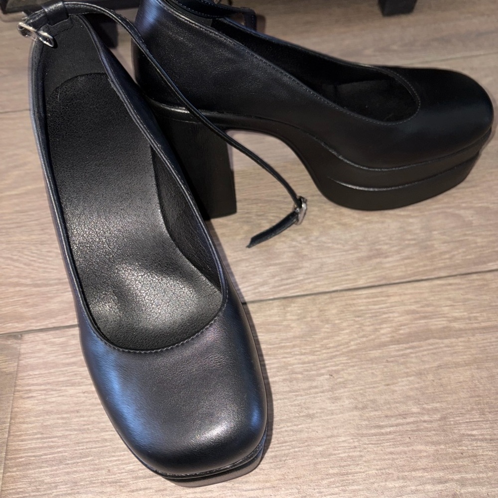 Black Platform Block Heel Mary Jane Pumps - Women's